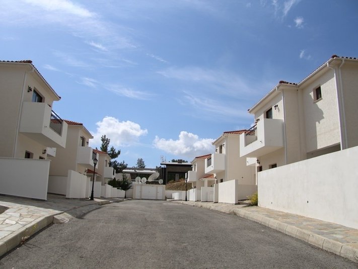 House (Maisonette) in Platres (Kato), Limassol for Sale
