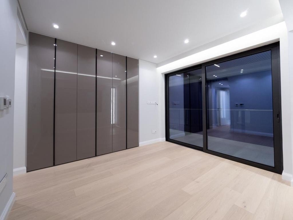 Apartment (Penthouse) in Germasoyia Tourist Area, Limassol for Sale