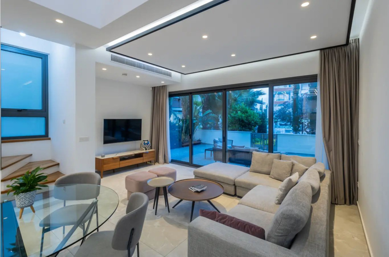 House (Semi detached) in Germasoyia Tourist Area, Limassol for Sale