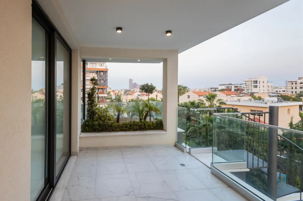 House (Semi detached) in Germasoyia Tourist Area, Limassol for Sale