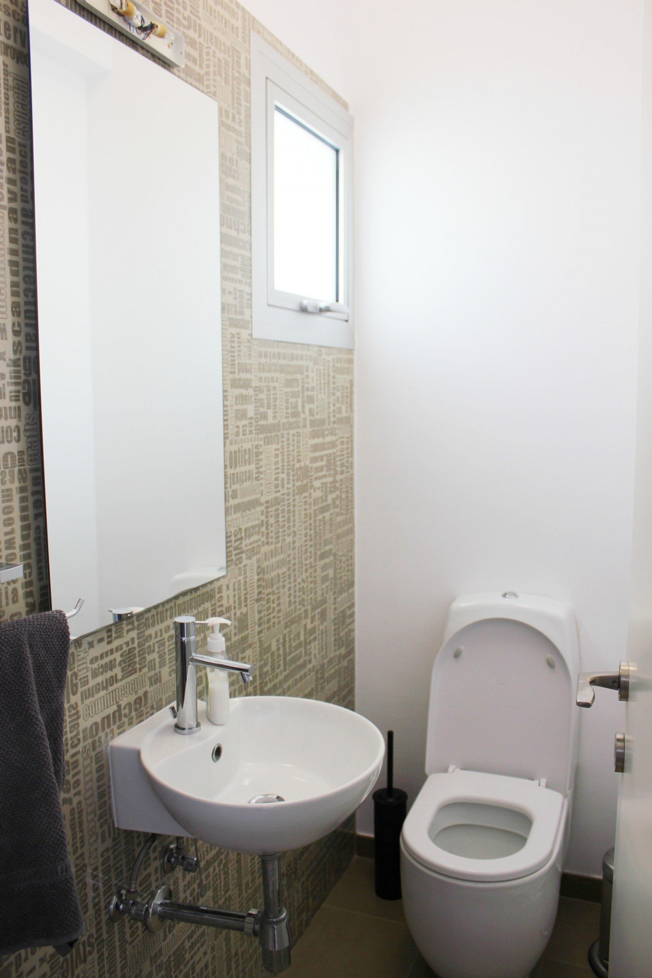 Apartment (Penthouse) in Agios Nektarios, Limassol for Sale