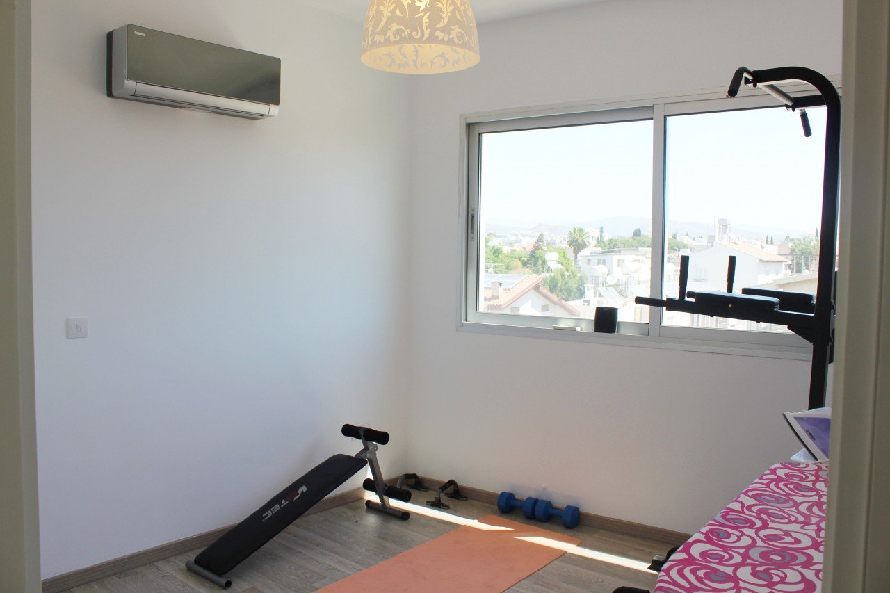 Apartment (Penthouse) in Agios Nektarios, Limassol for Sale