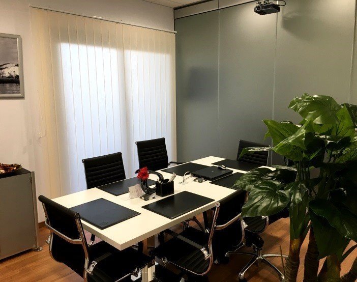 Commercial (Office) in Mesa Geitonia, Limassol for Sale