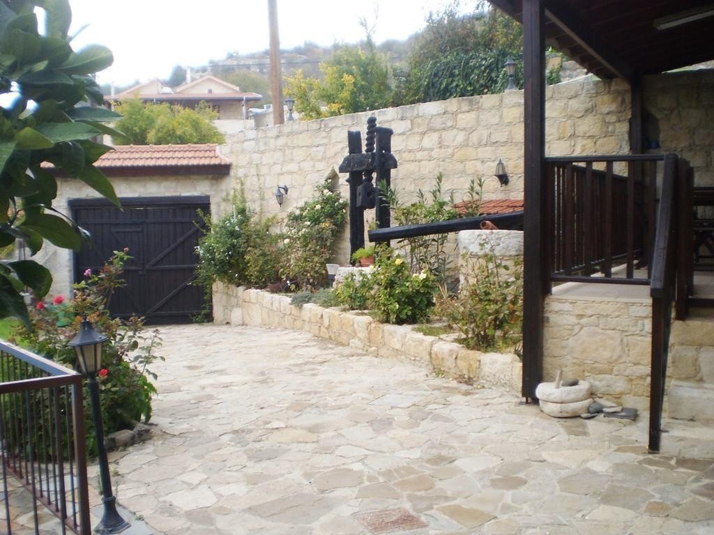 House (Detached) in Salamiou, Paphos for Sale