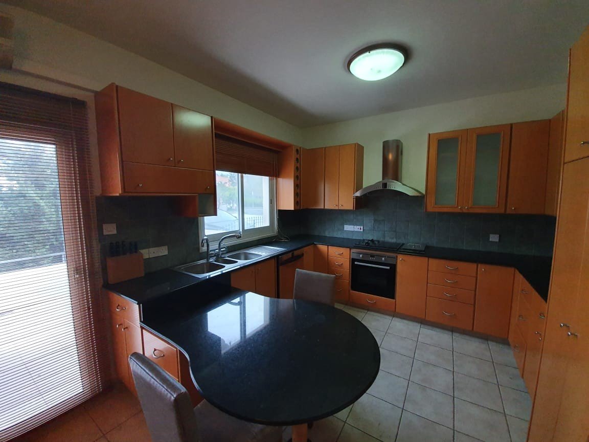 House (Detached) in Strovolos, Nicosia for Sale