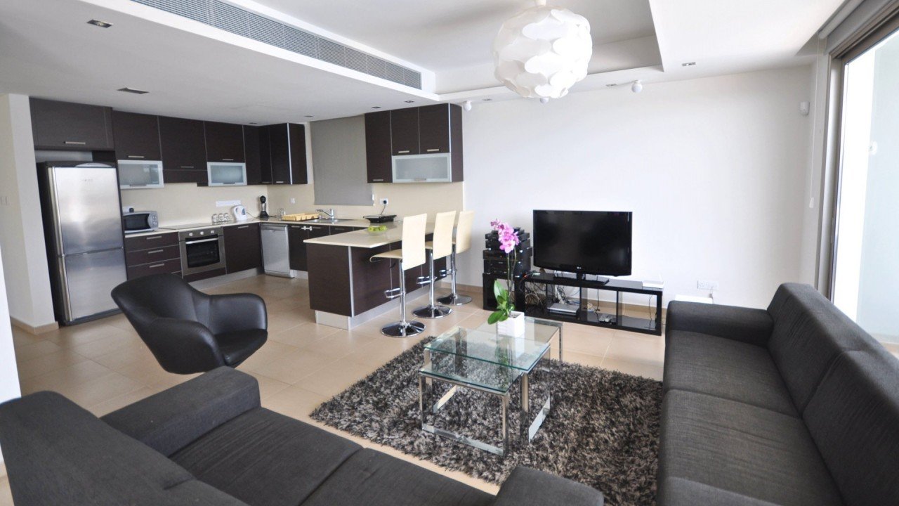 Apartment (Penthouse) in Pervolia, Larnaca for Sale