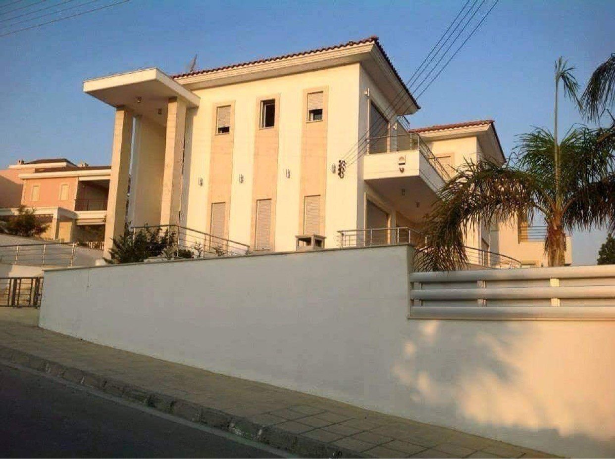 House (Detached) in Agios Tychonas, Limassol for Sale