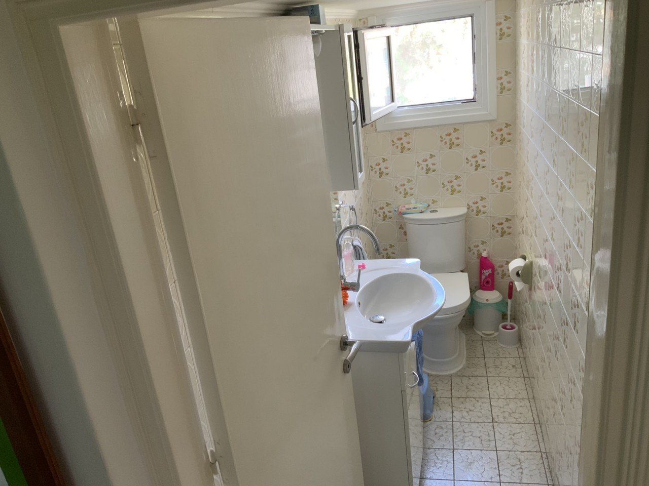Apartment (Flat) in Agioi Omologites, Nicosia for Sale