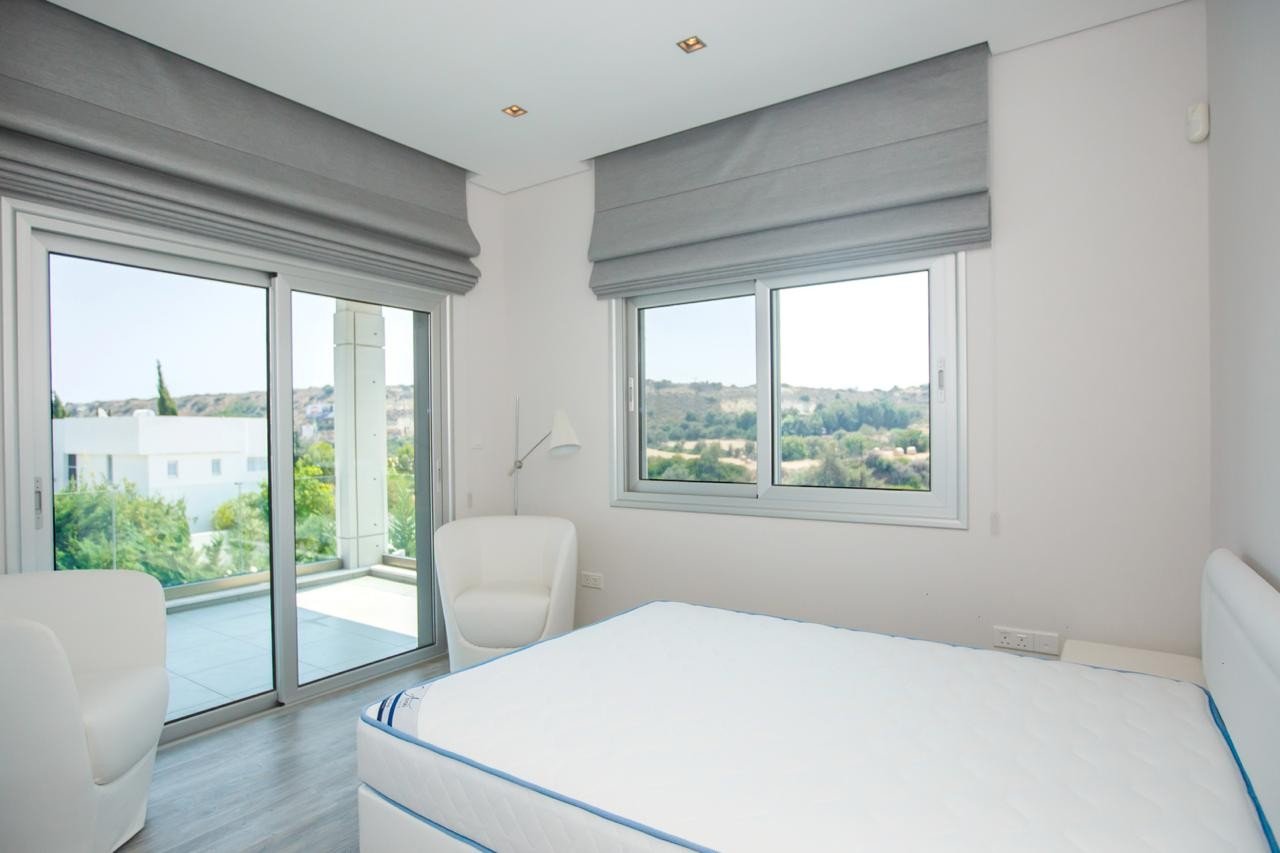 House (Detached) in Agios Tychonas, Limassol for Sale