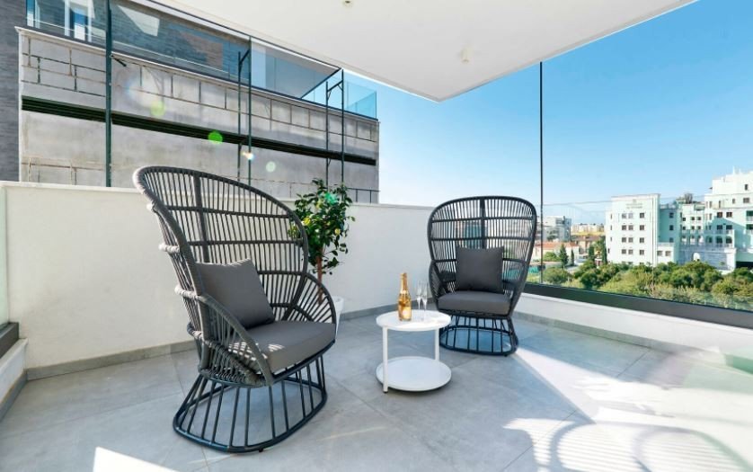 Apartment (Flat) in Papas Area, Limassol for Sale
