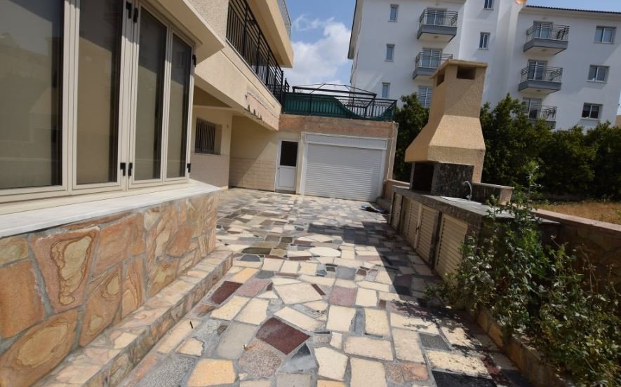 House (Detached) in Pallouriotissa, Nicosia for Sale