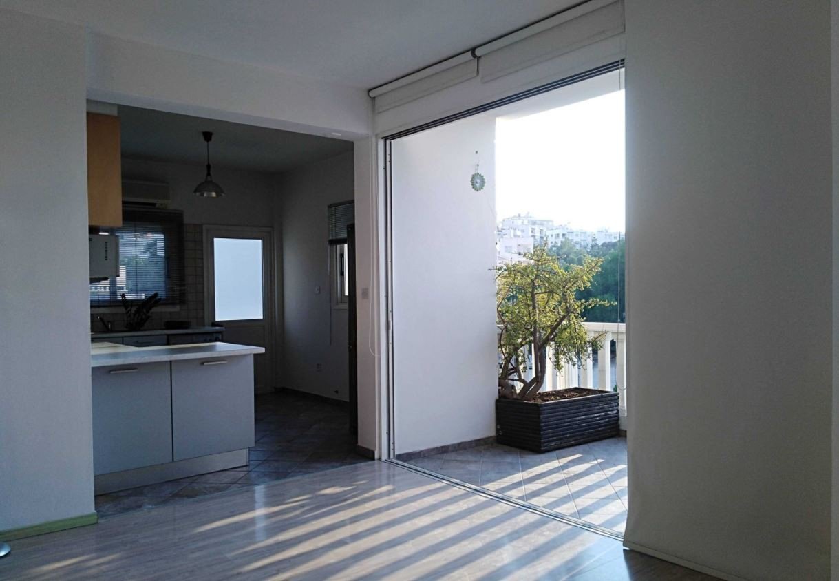 Apartment (Penthouse) in Agioi Omologites, Nicosia for Sale