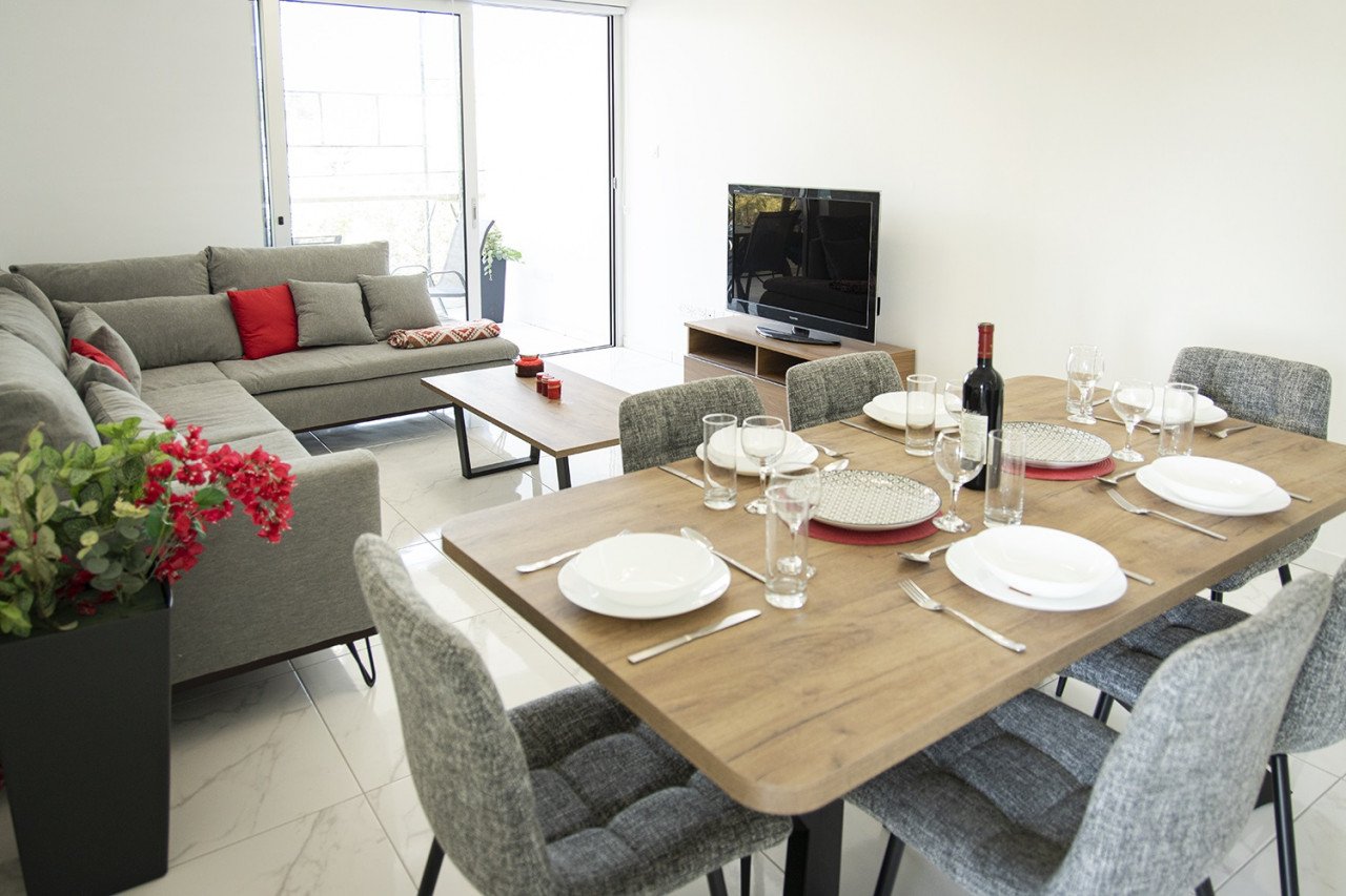 Apartment (Penthouse) in Larnaca Centre, Larnaca for Sale
