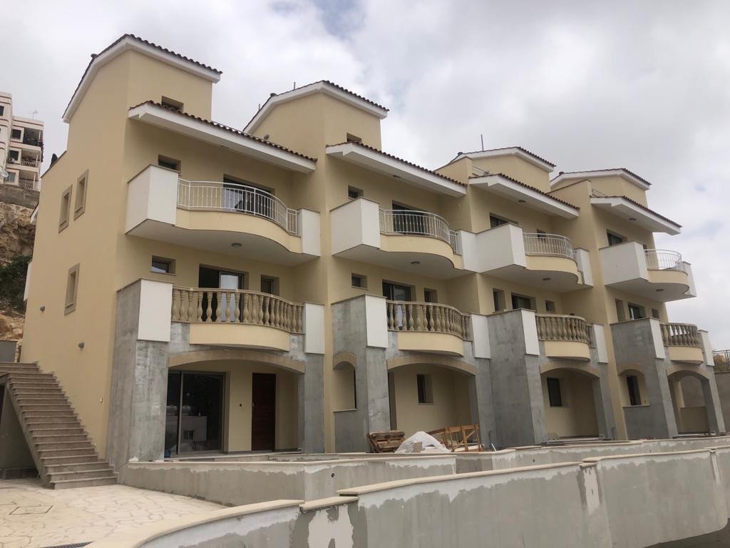 Apartment (Flat) in Universal, Paphos for Sale