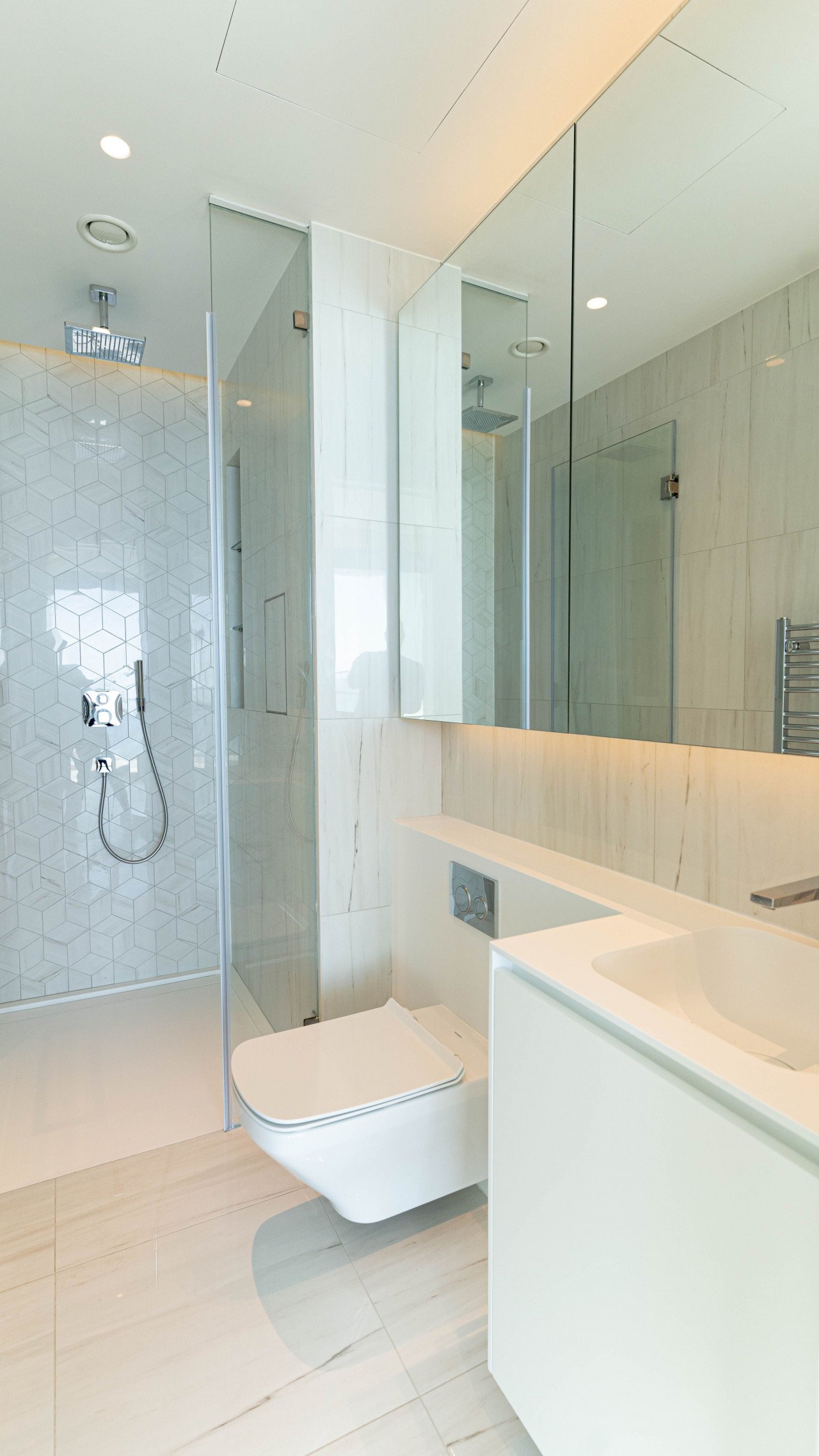 Apartment (Flat) in Moutagiaka Tourist Area, Limassol for Sale