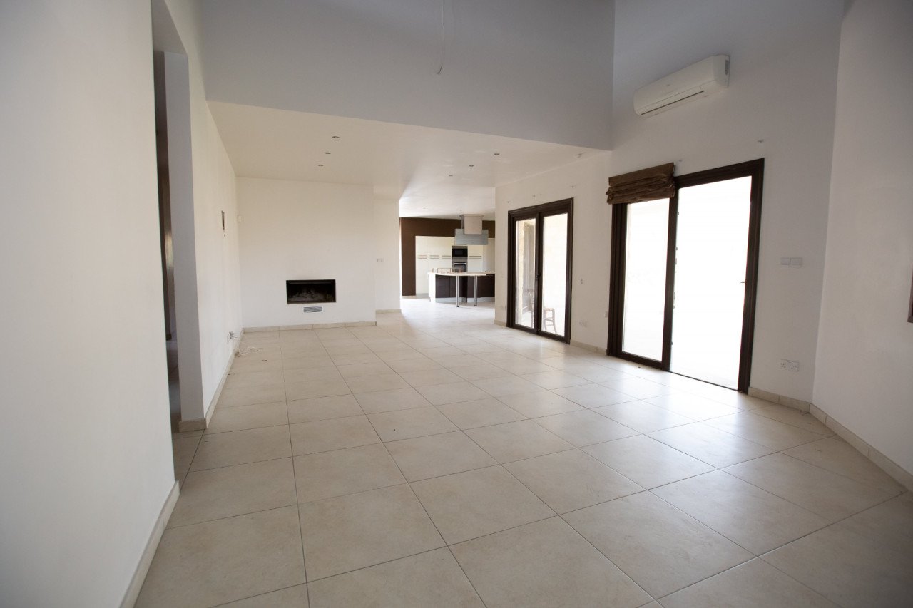 House (Detached) in Maroni, Larnaca for Sale