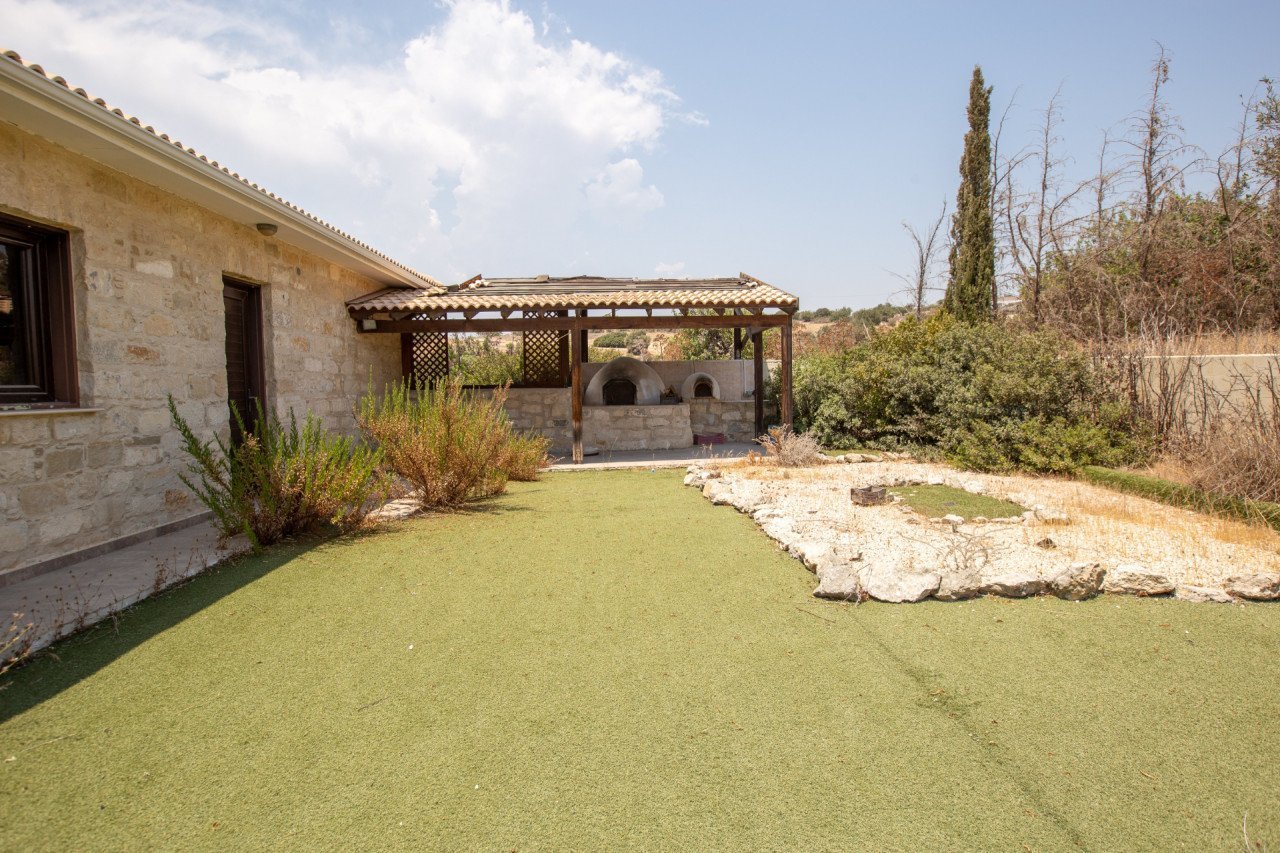 House (Detached) in Maroni, Larnaca for Sale