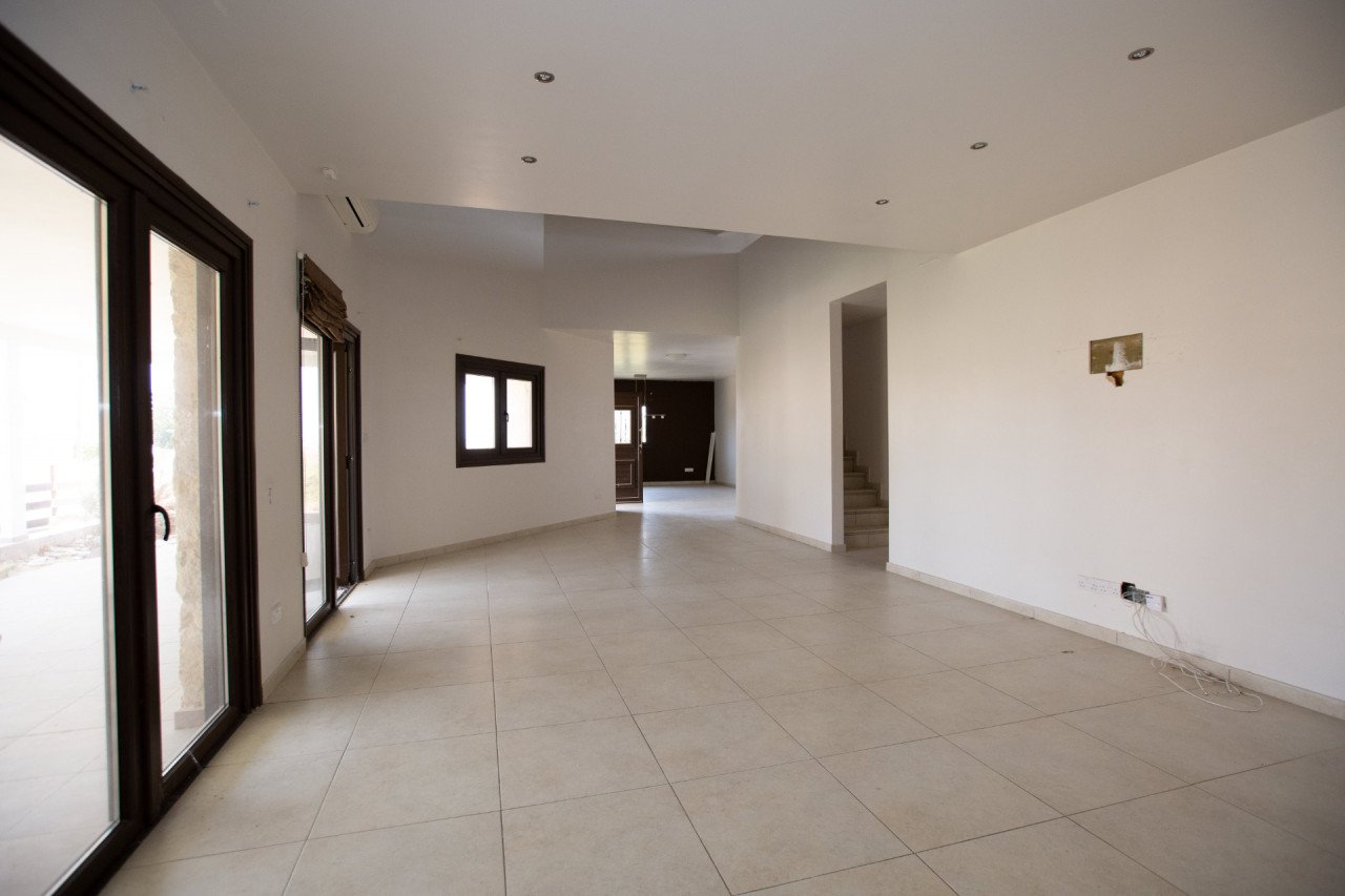 House (Detached) in Maroni, Larnaca for Sale