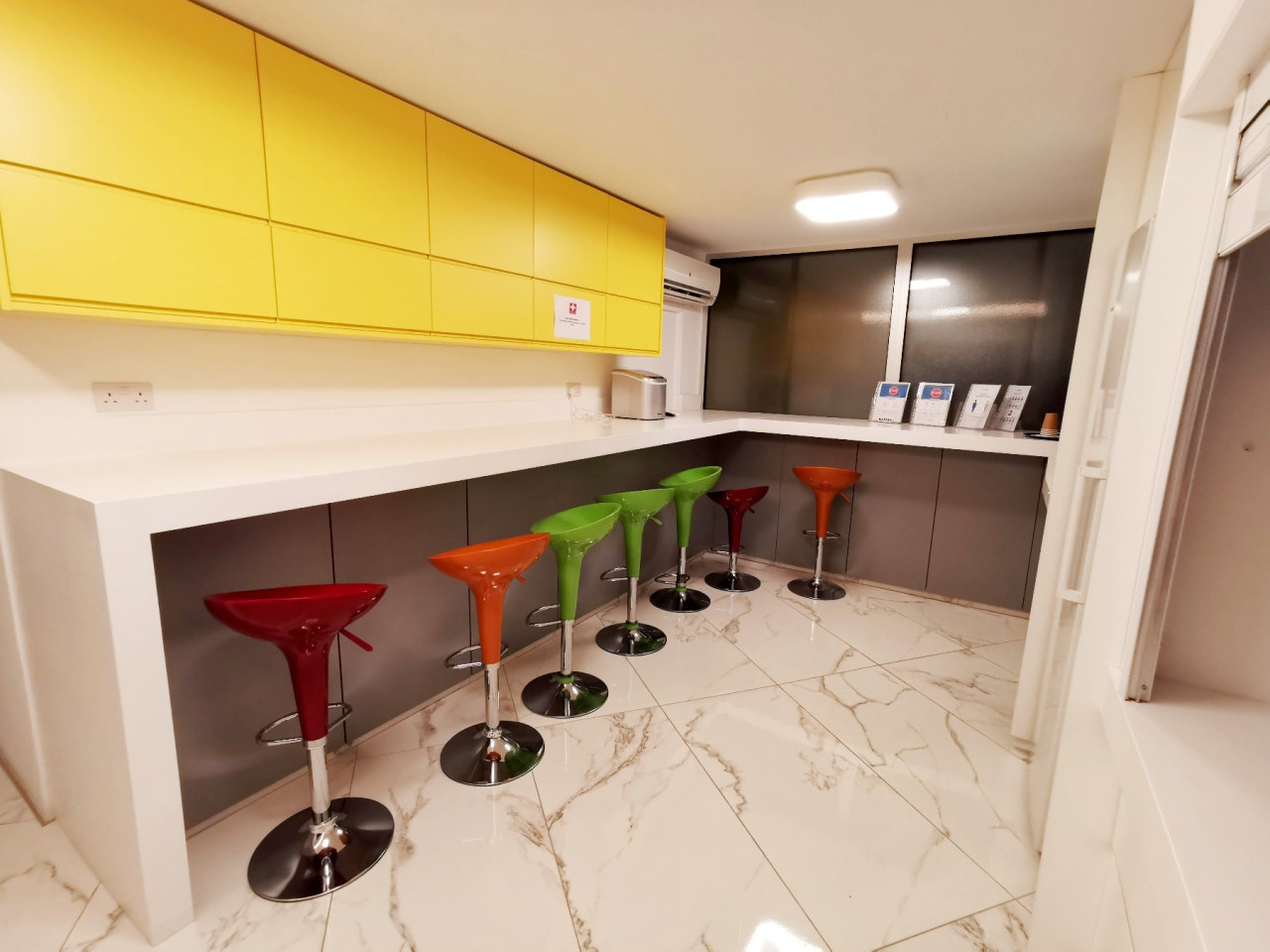 Commercial (Office) in Neapoli, Limassol for Sale
