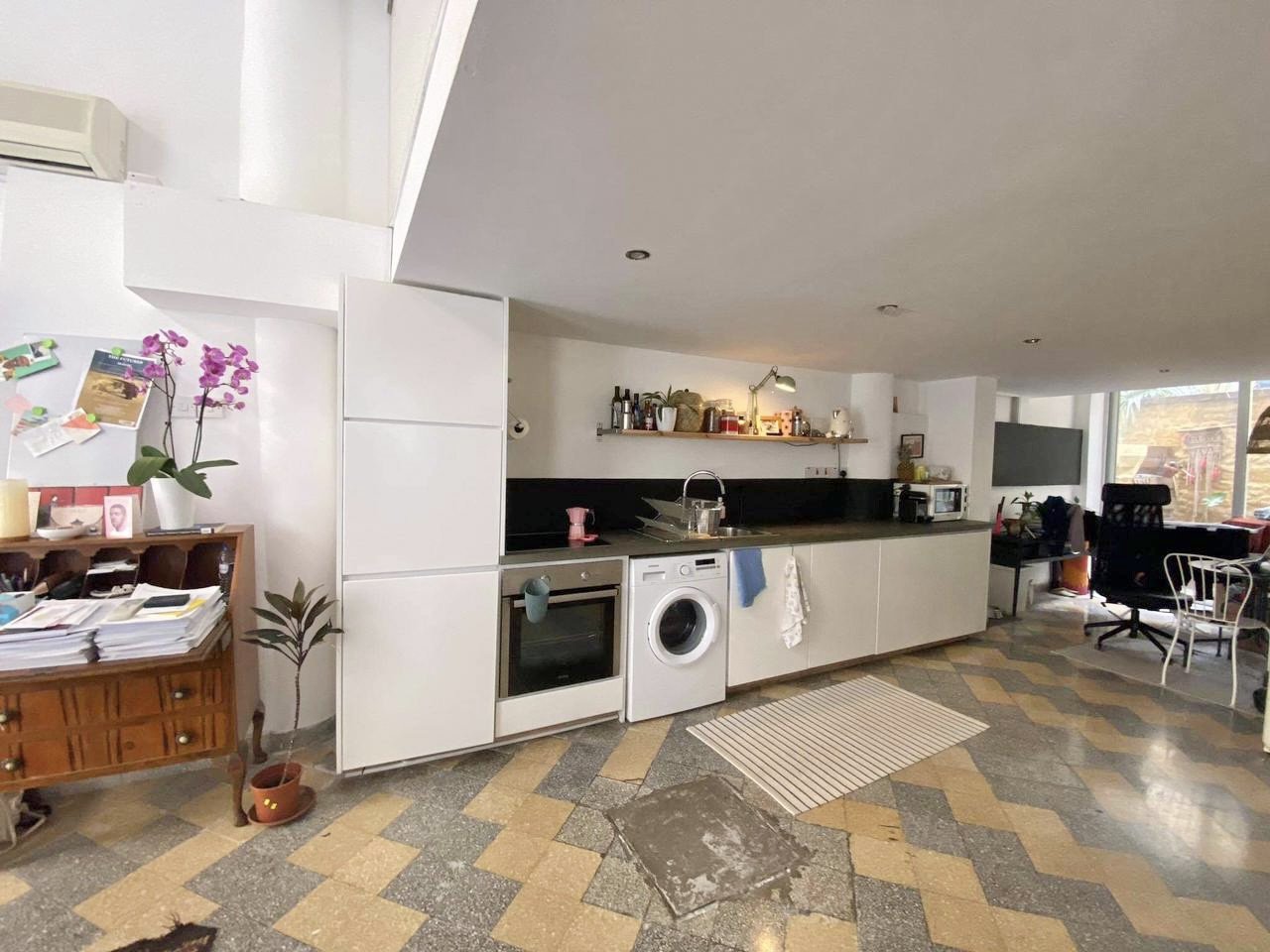 Apartment (Flat) in City Center, Nicosia for Rent