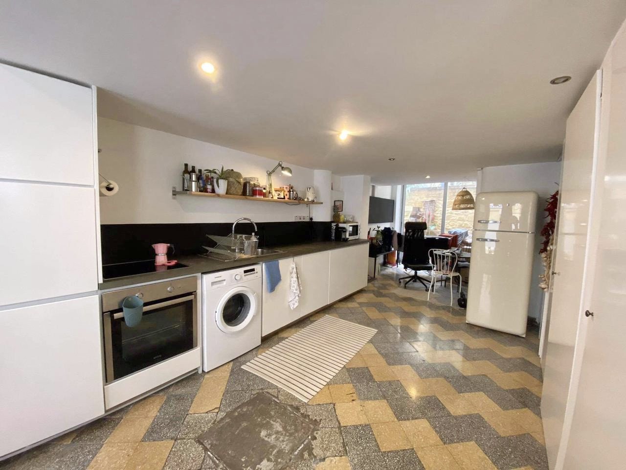 Apartment (Flat) in City Center, Nicosia for Rent