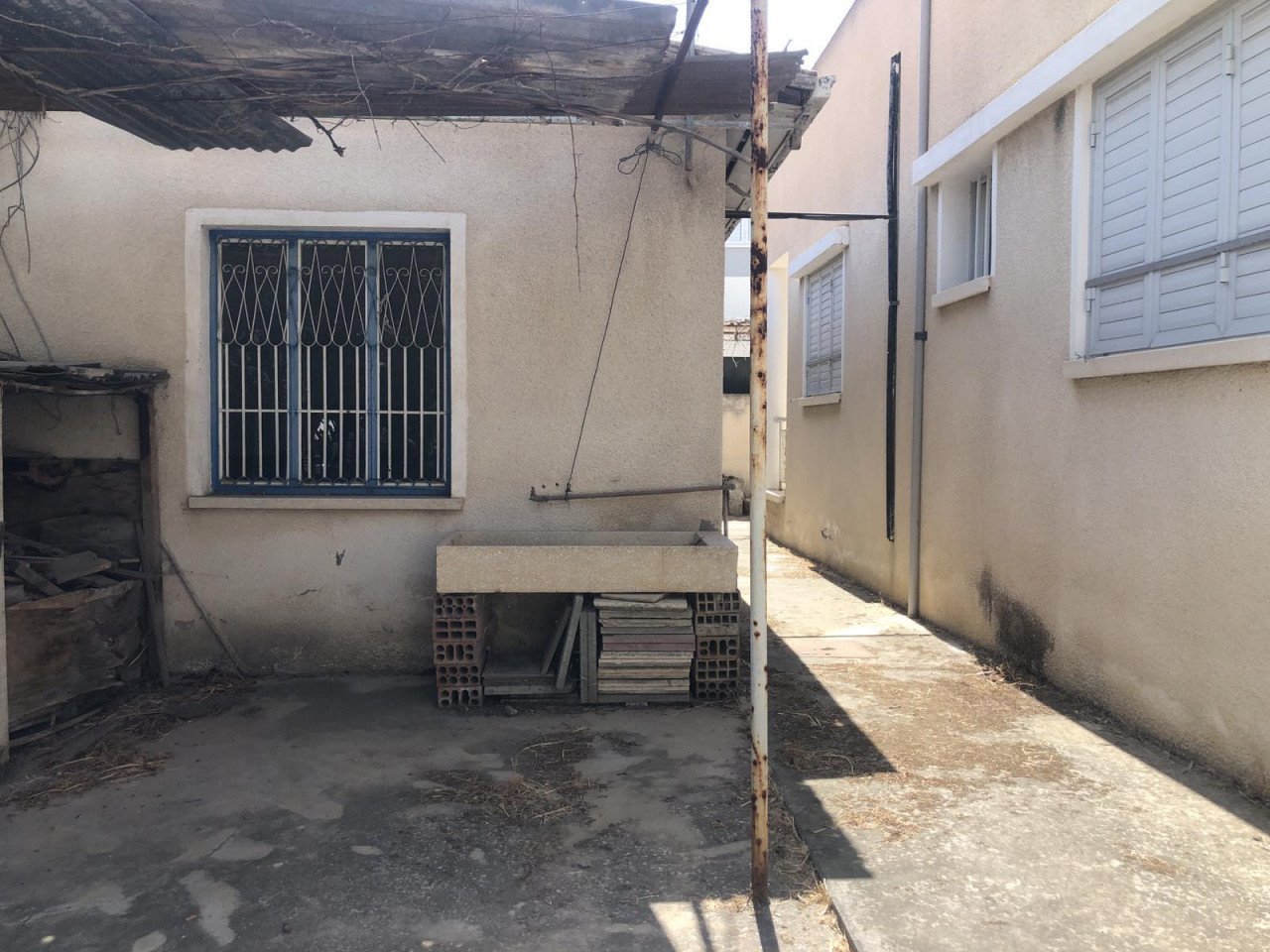 House (Detached) in Kaimakli, Nicosia for Sale