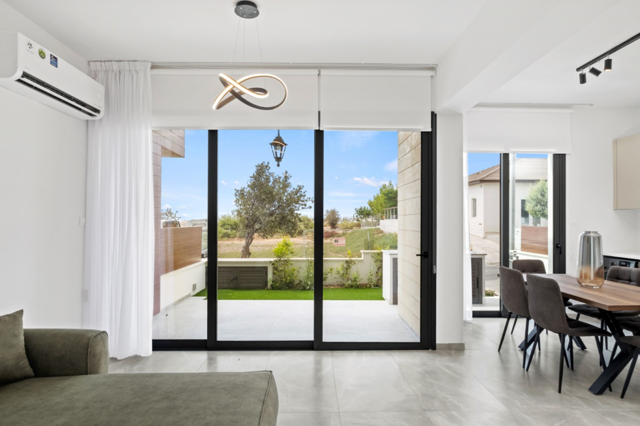 House (Semi detached) in Tersefanou, Larnaca for Sale