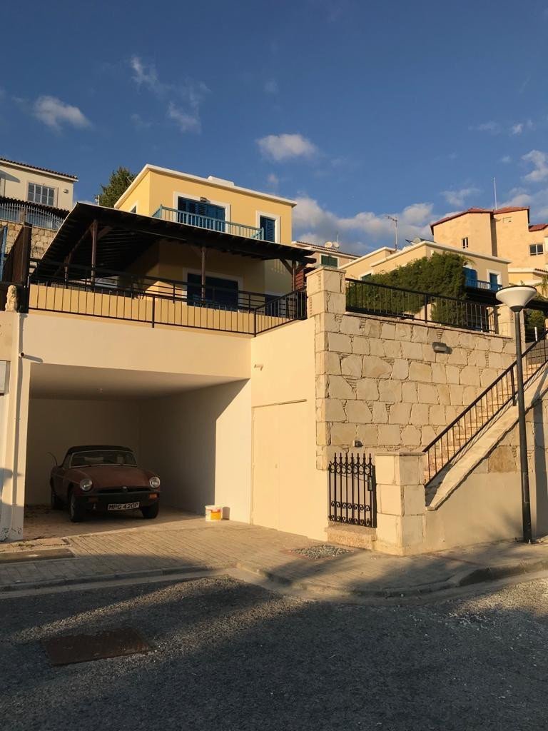 House (Detached) in Agios Tychonas, Limassol for Sale