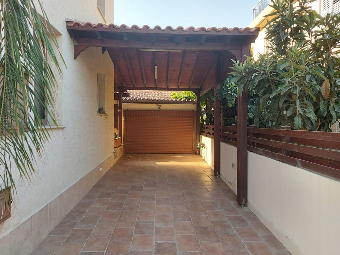 House (Detached) in Zygi, Larnaca for Sale