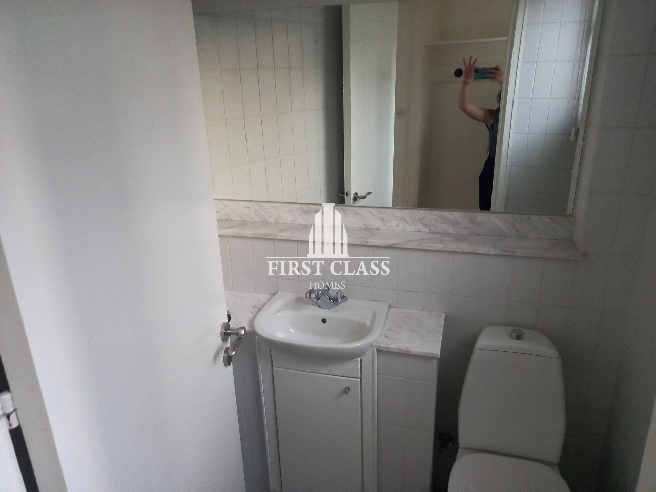 Apartment (Flat) in Agioi Omologites, Nicosia for Rent