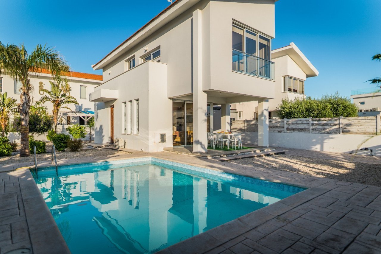 House (Detached) in Pervolia, Larnaca for Sale