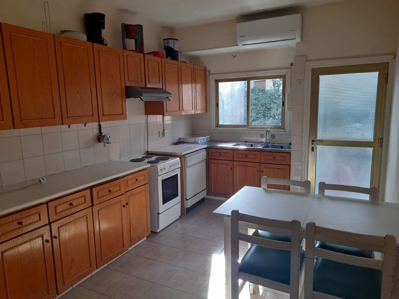 Apartment (Flat) in Lykavitos, Nicosia for Rent