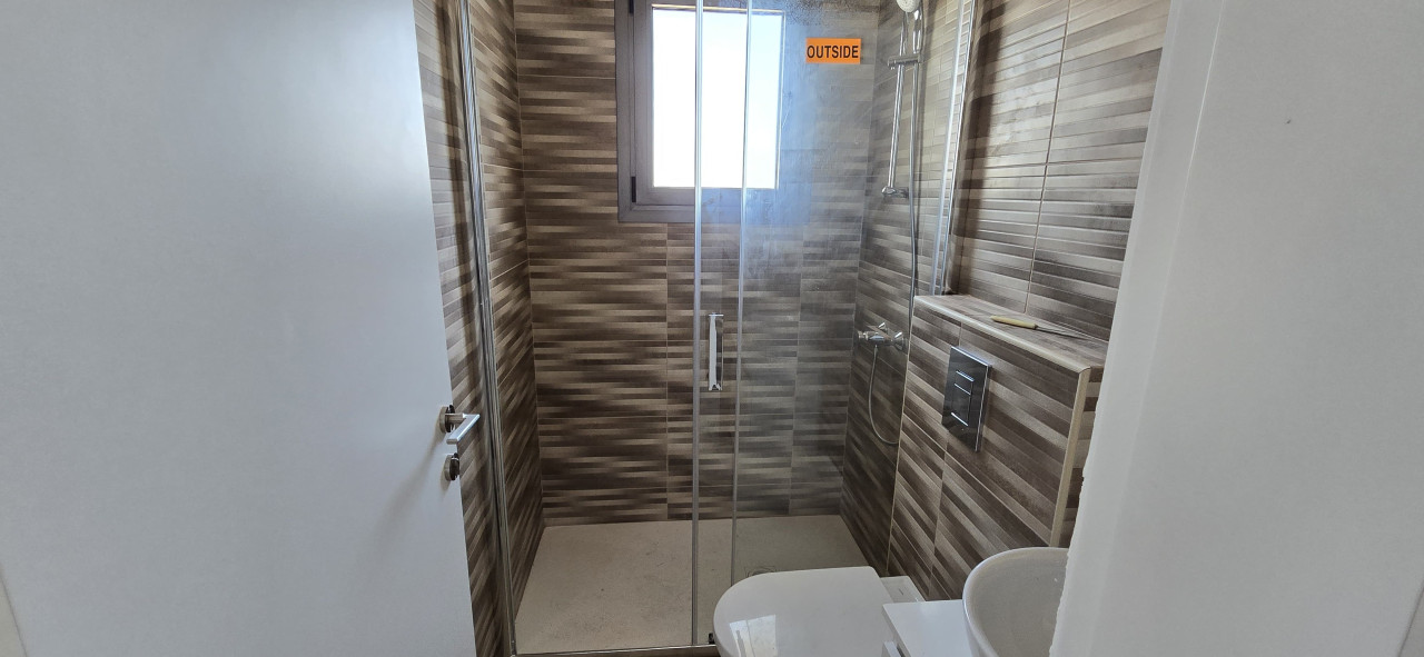 Apartment (Penthouse) in Zakaki, Limassol for Sale