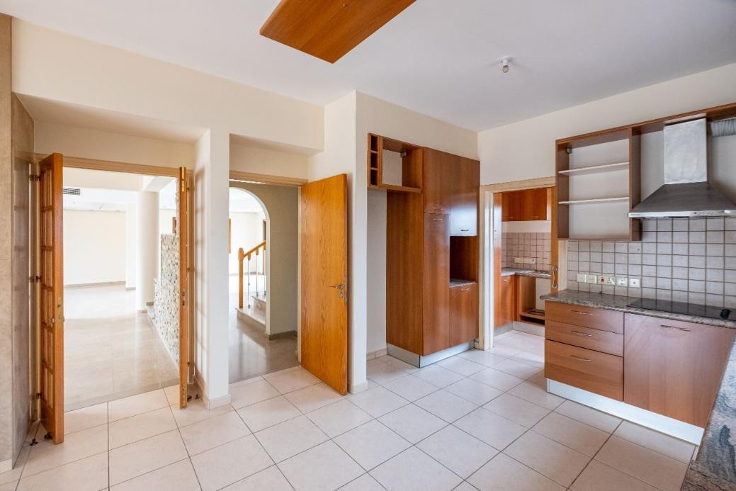 House (Detached) in Strovolos, Nicosia for Sale