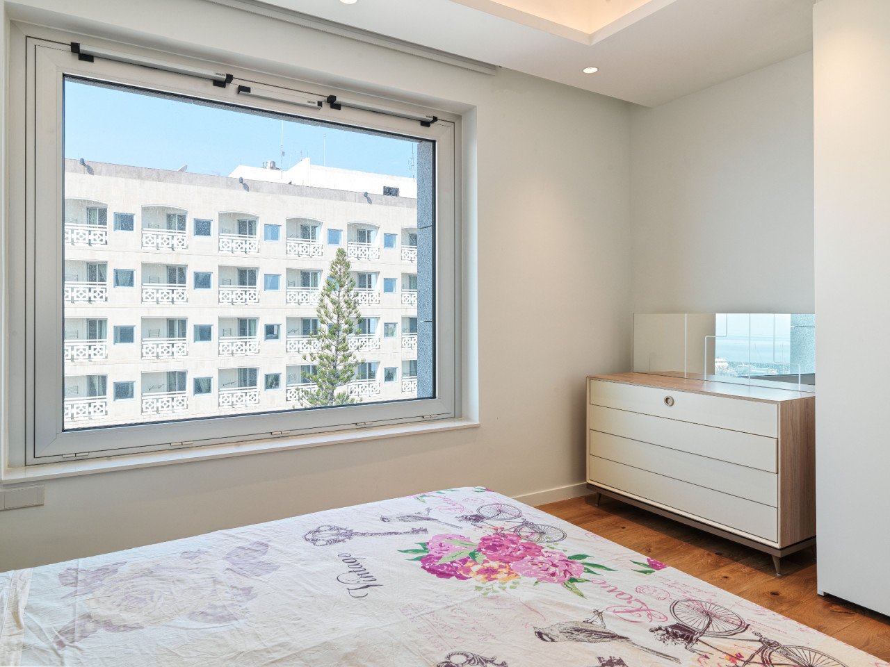 Apartment (Flat) in Saint Raphael Area, Limassol for Rent