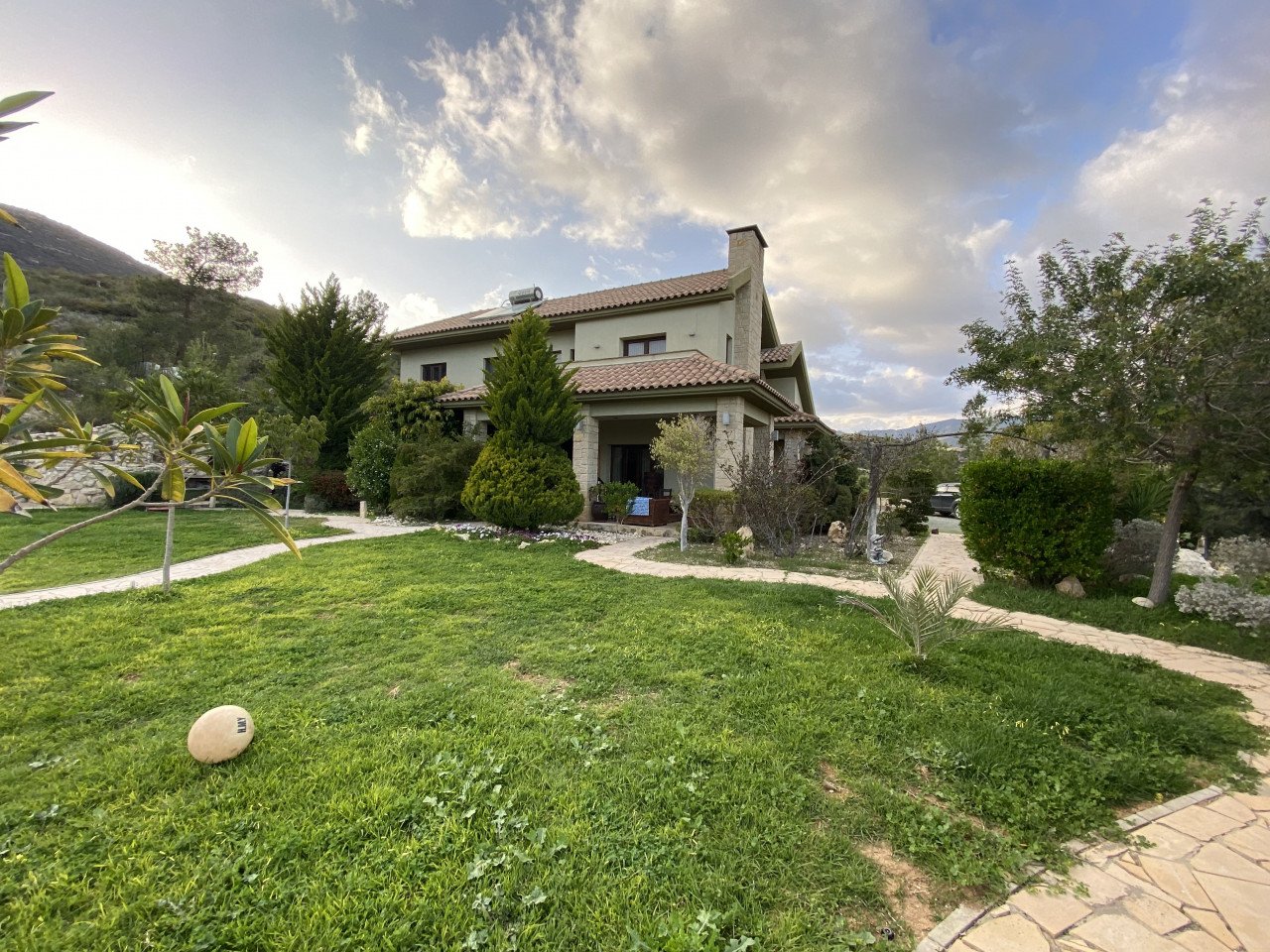House (Detached) in Akrounta, Limassol for Sale