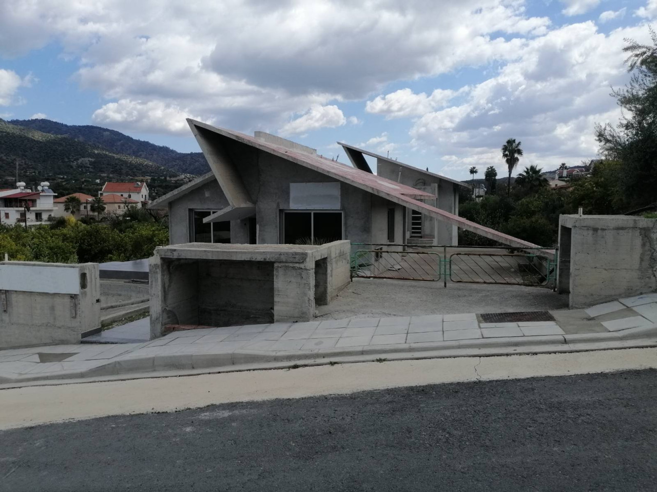 House (Detached) in Finikaria, Limassol for Sale