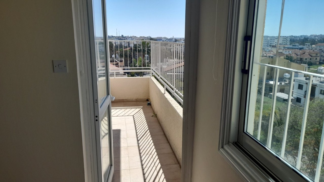 Apartment (Penthouse) in Lykavitos, Nicosia for Sale