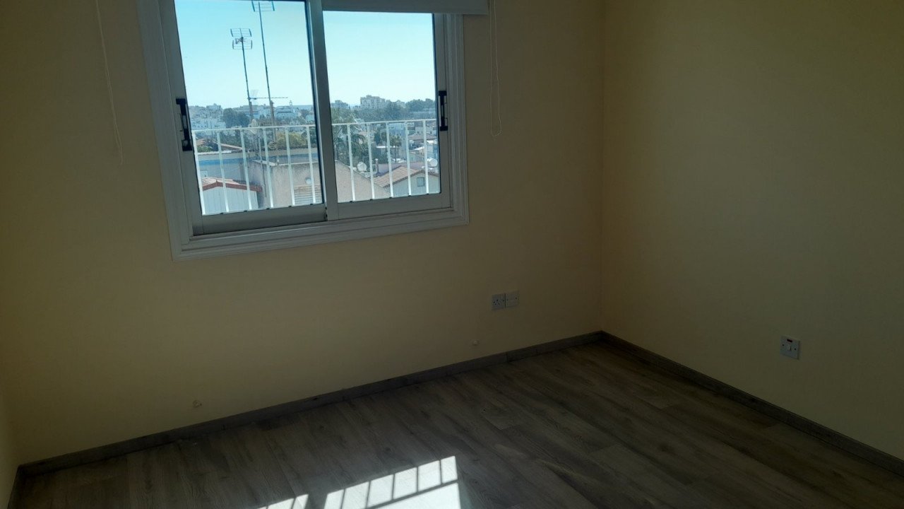 Apartment (Penthouse) in Lykavitos, Nicosia for Sale
