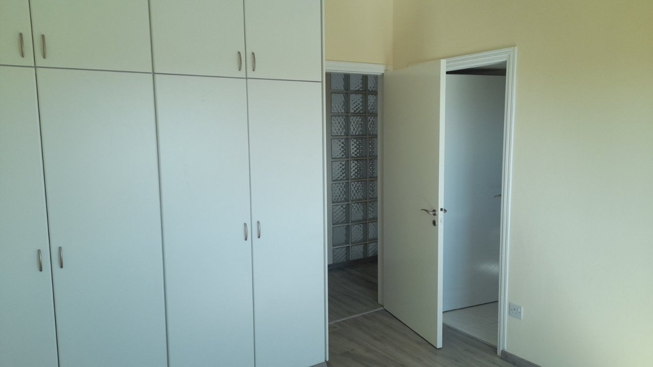 Apartment (Penthouse) in Lykavitos, Nicosia for Sale