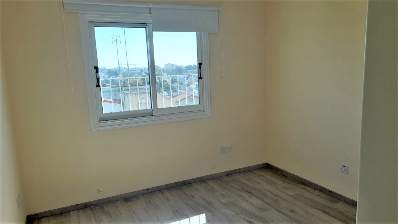Apartment (Penthouse) in Lykavitos, Nicosia for Sale
