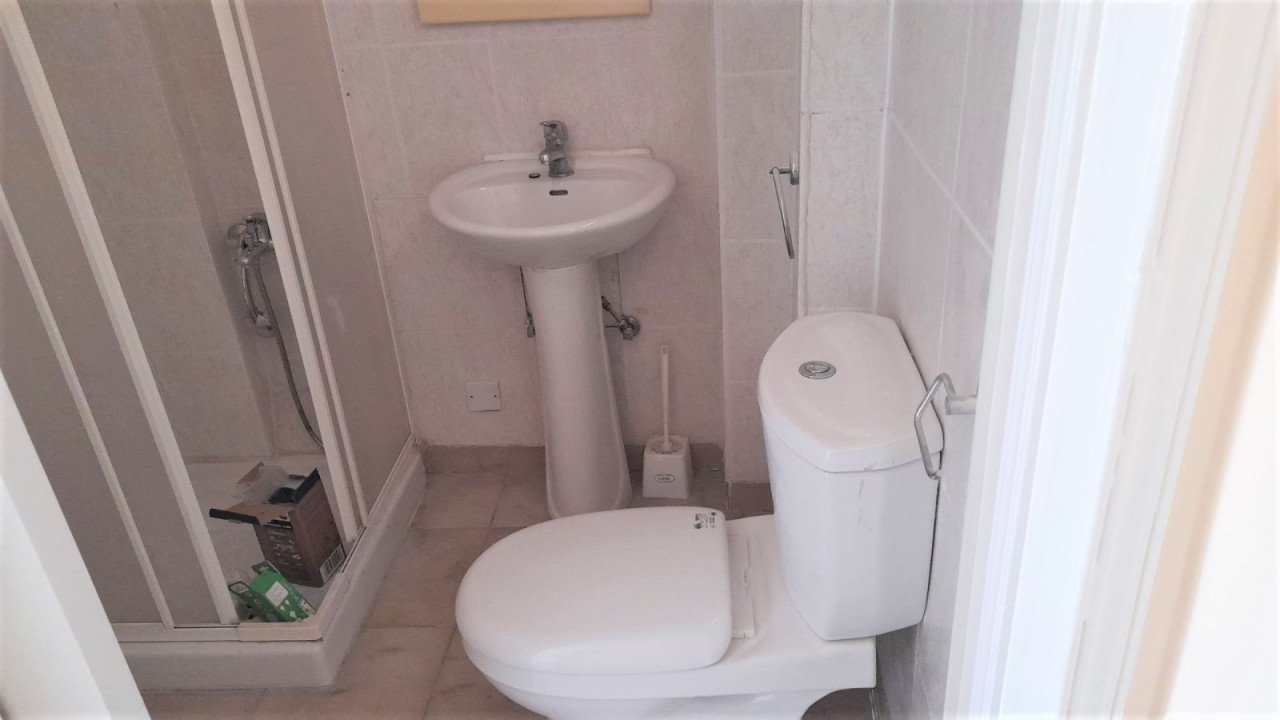 Apartment (Penthouse) in Lykavitos, Nicosia for Sale