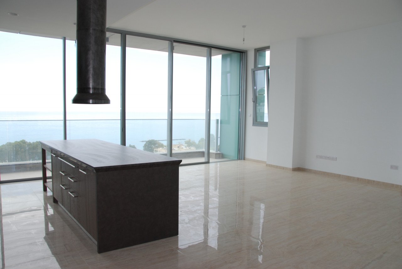 Apartment (Flat) in Germasoyia Tourist Area, Limassol for Sale