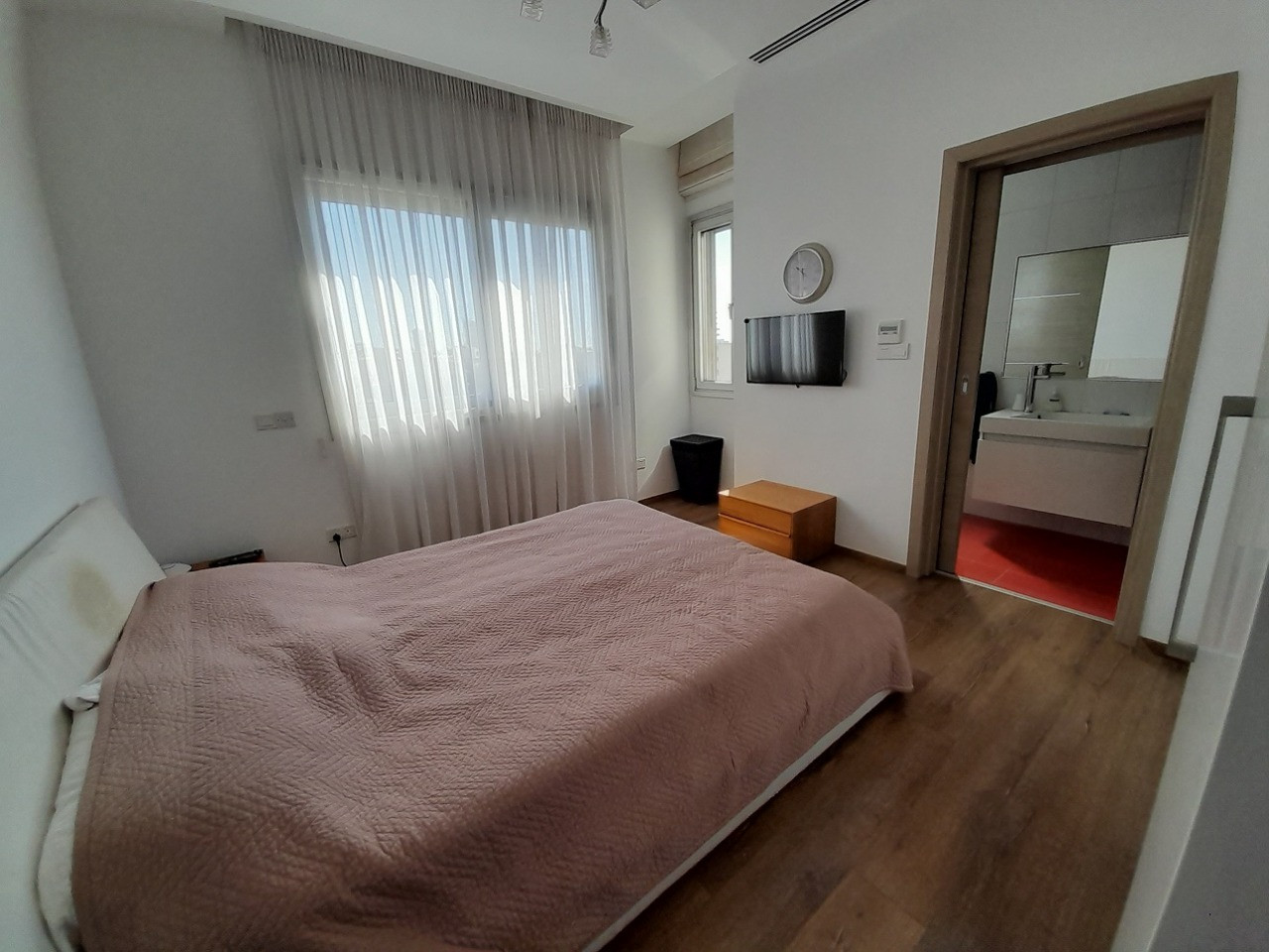 Apartment (Penthouse) in Agios Tychonas, Limassol for Sale