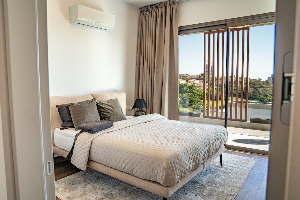 Apartment (Penthouse) in Moutagiaka, Limassol for Sale