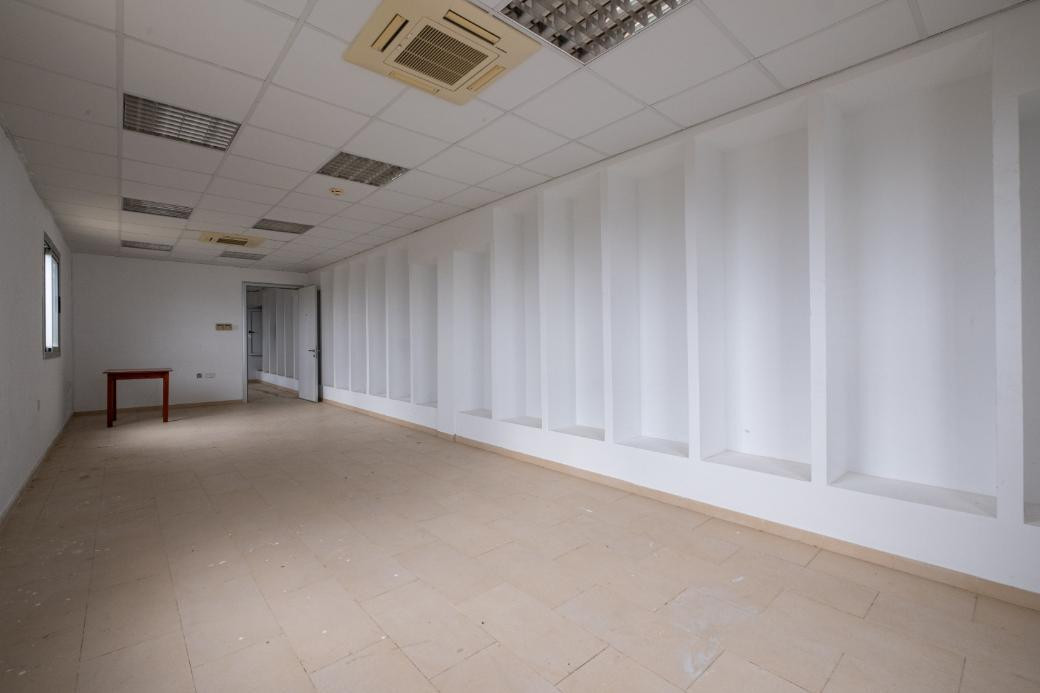 Commercial (Warehouse/Factory) in Tremithousa, Paphos for Sale
