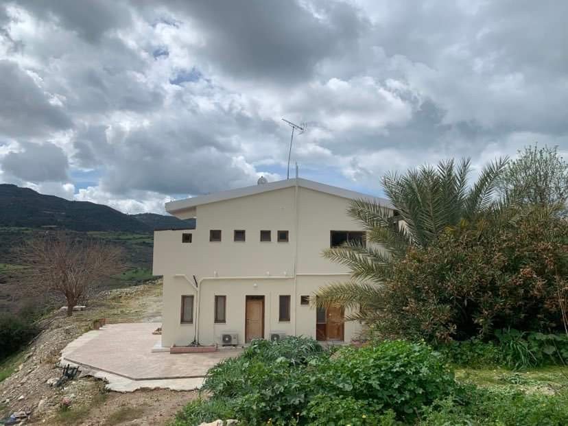 House (Detached) in Trachypedoula, Paphos for Sale