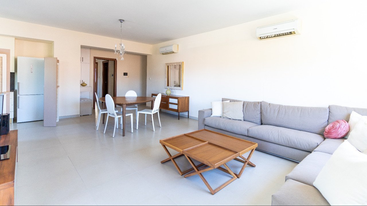 Apartment (Penthouse) in Petrou kai Pavlou, Limassol for Sale