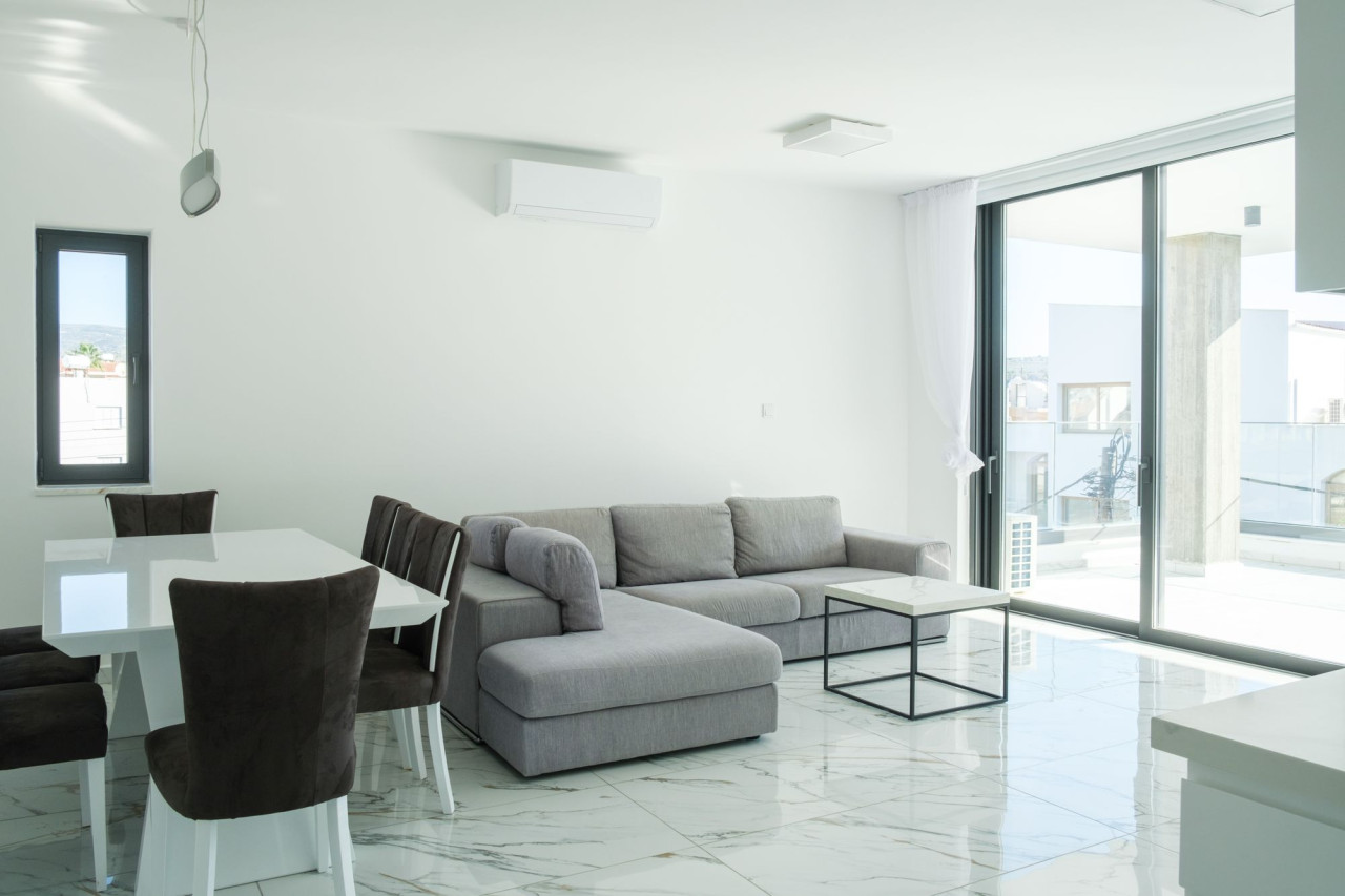 Apartment (Flat) in City Center, Paphos for Rent