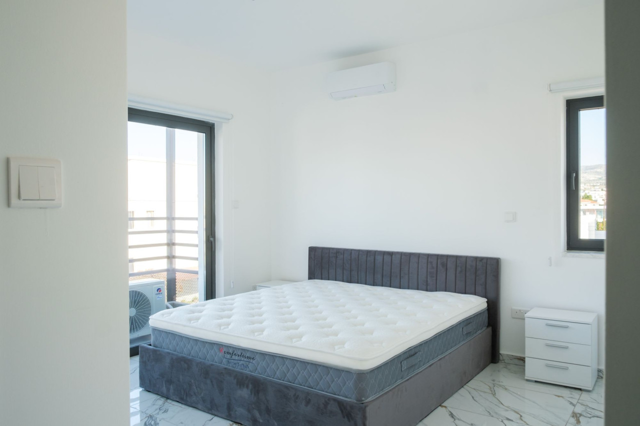 Apartment (Flat) in City Center, Paphos for Rent